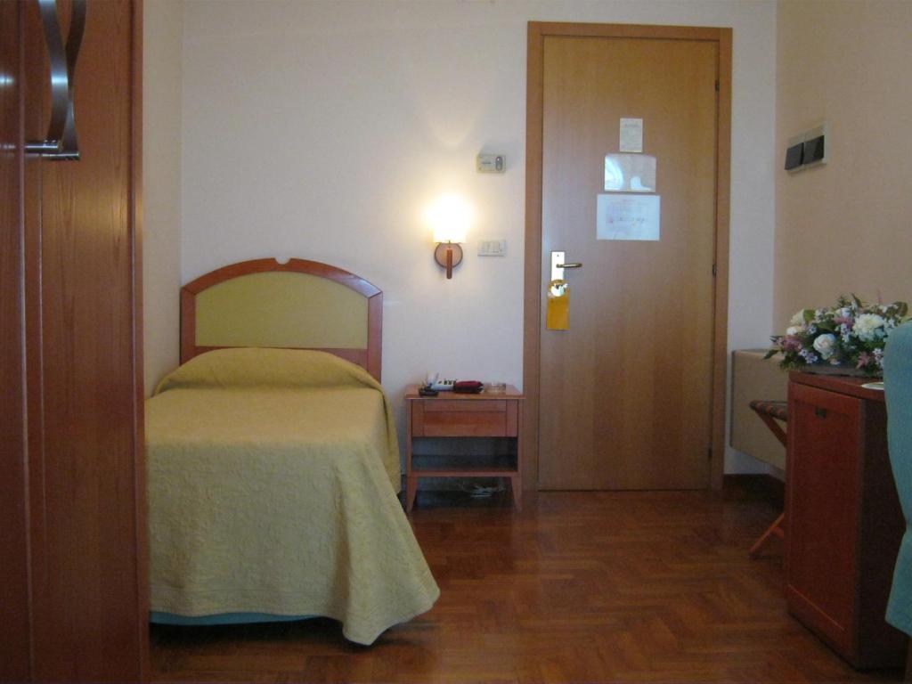 Hotel Giardino Dei Principi D'Abruzzo Città Sant'Angelo Esterno foto