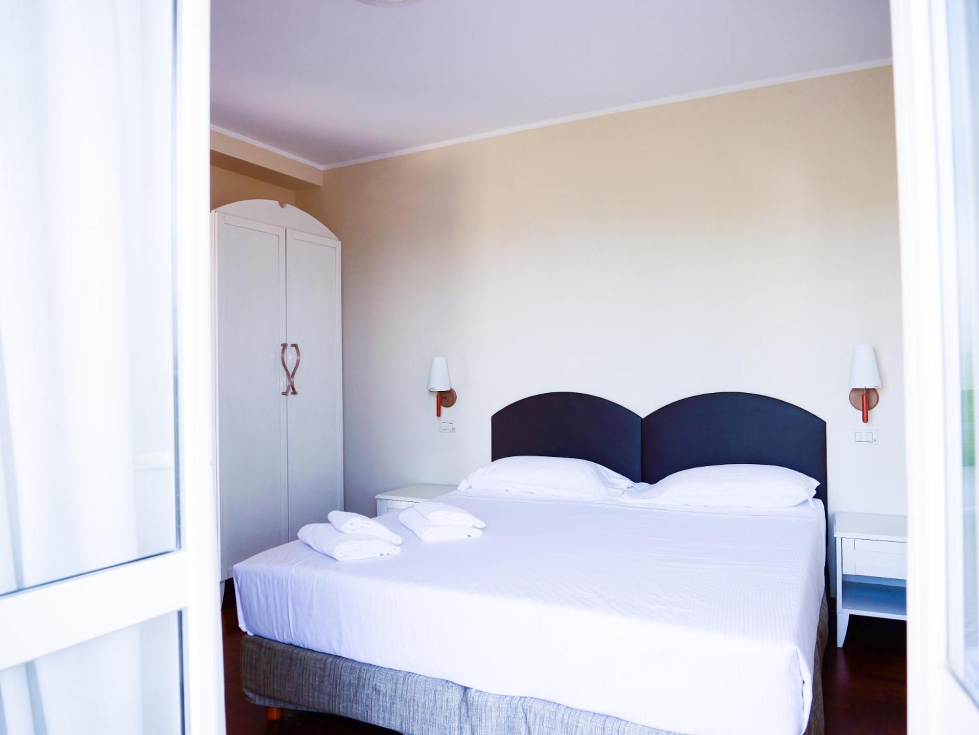 Hotel Giardino Dei Principi D'Abruzzo Città Sant'Angelo Esterno foto