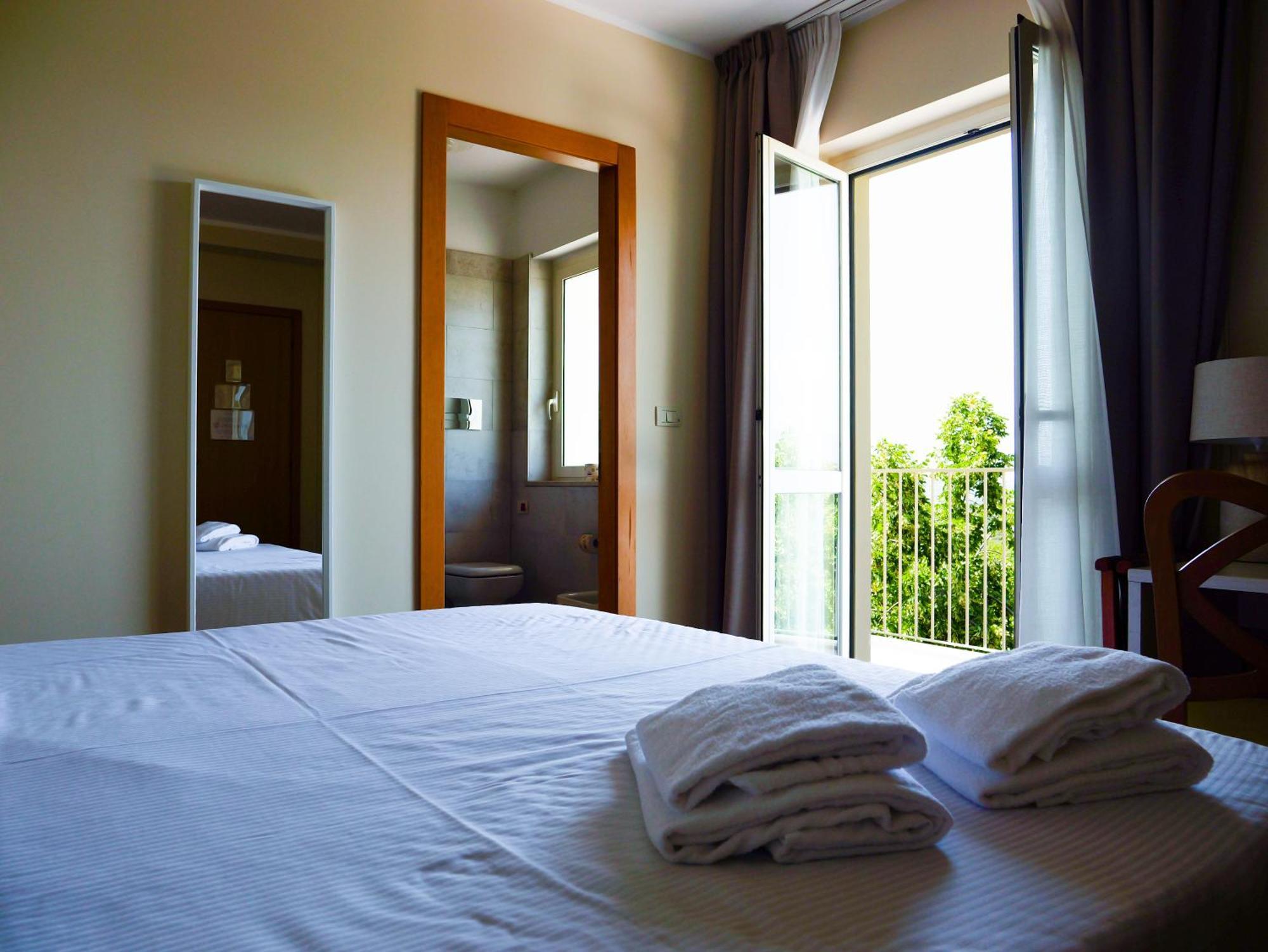 Hotel Giardino Dei Principi D'Abruzzo Città Sant'Angelo Esterno foto