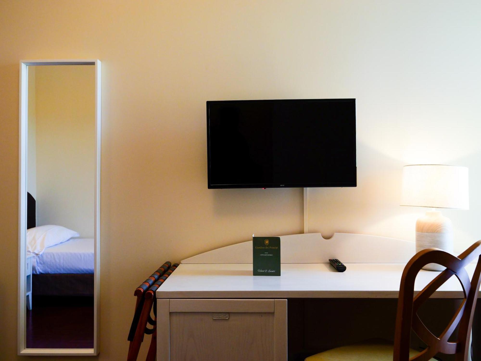 Hotel Giardino Dei Principi D'Abruzzo Città Sant'Angelo Esterno foto