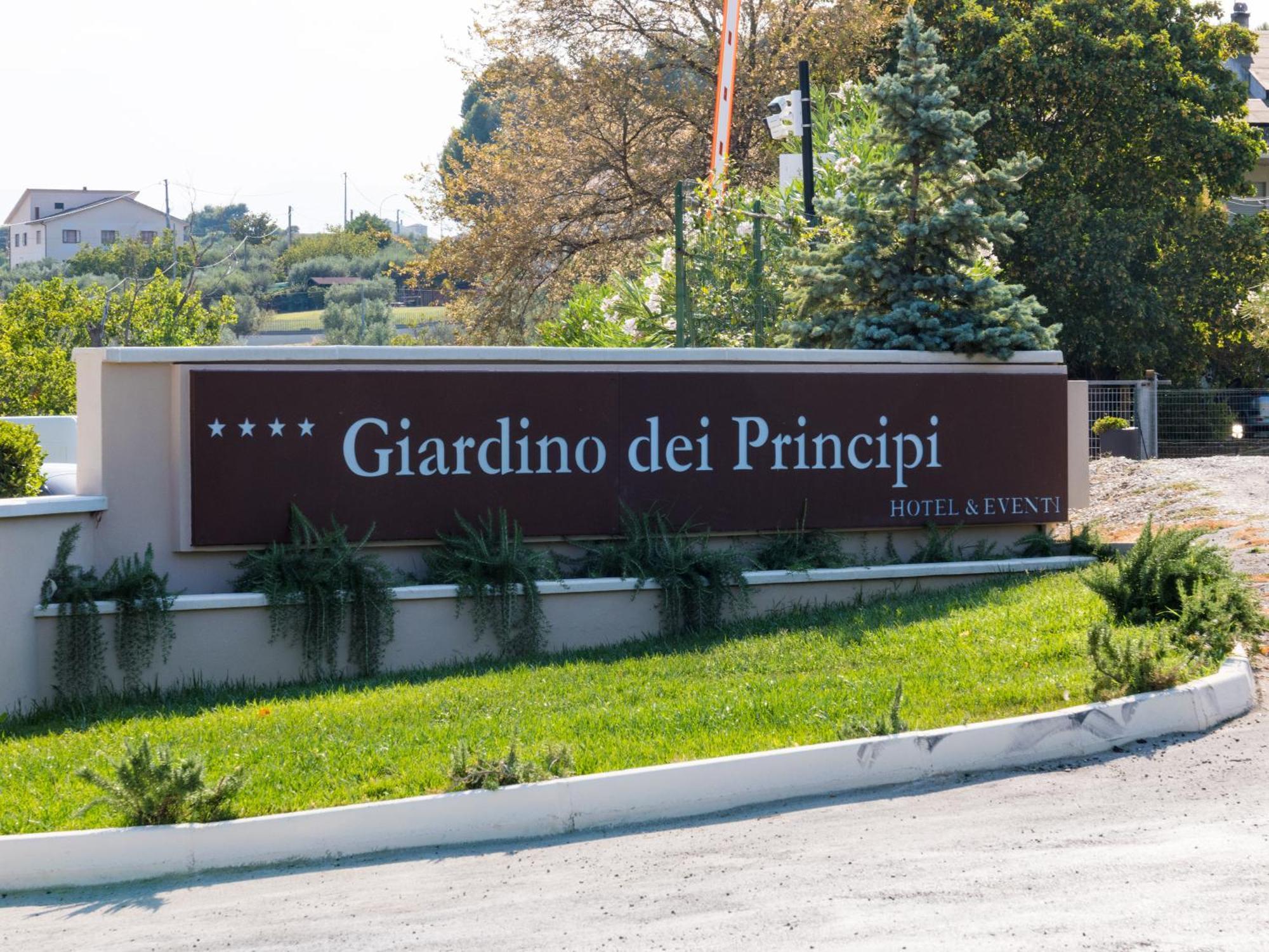 Hotel Giardino Dei Principi D'Abruzzo Città Sant'Angelo Esterno foto
